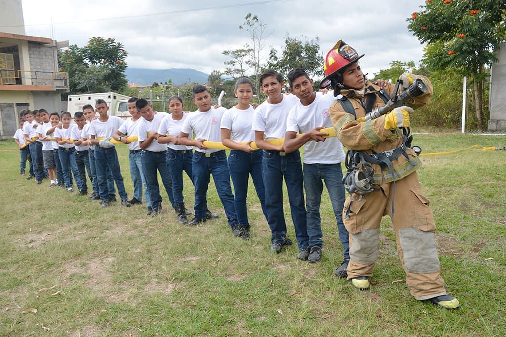 Children with a firefighter
