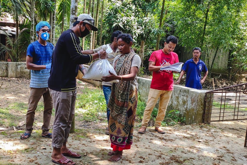 Bangladesh food distribution