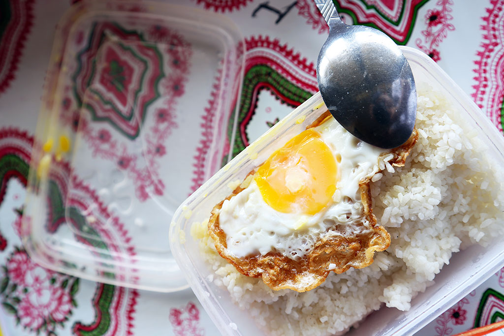 Egg packed lunch in the Philippines