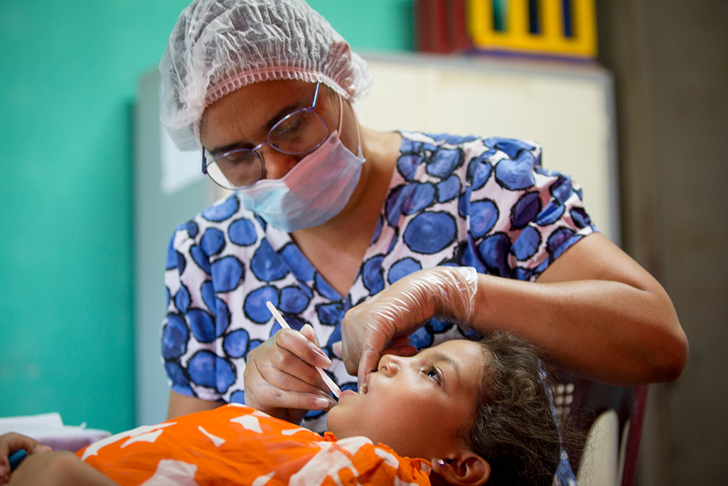A vist to the dentist in El Salvador