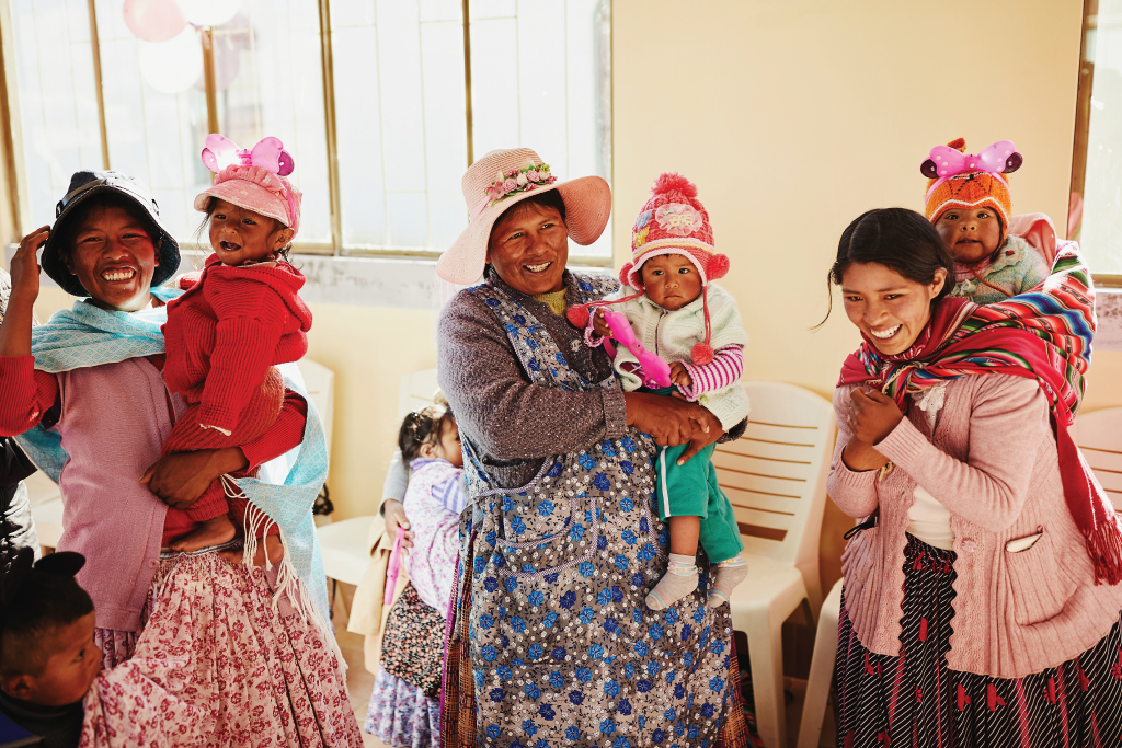 mums and babies in Bolivia