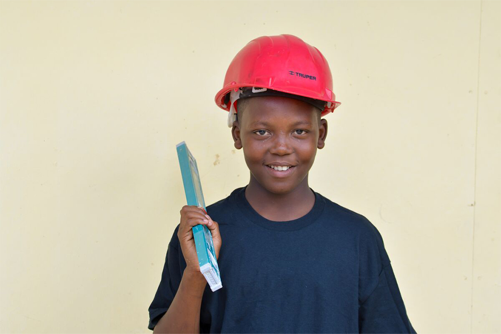 Ten-year-old Lovinsky who dreams of being an engineer
